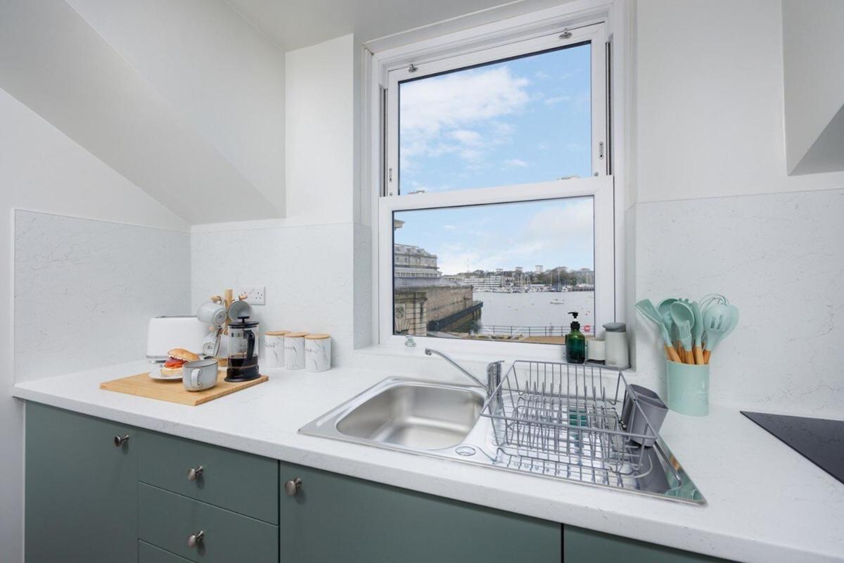 Luxury Penthouse 2 Bed Apartment Plymouth Exterior photo
